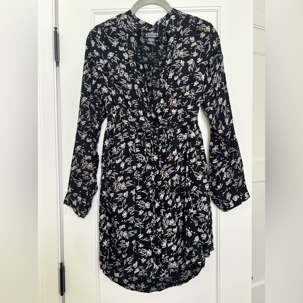Angie Black and White Floral Long Sleeve Dress (Medium)